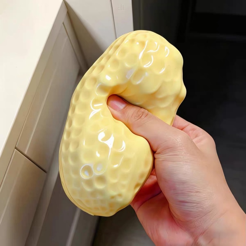 Op voorraad Pinda Stressbal Kn - Vinyl Figure Blank recensie en prijs